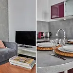 Apartment Center Of Paris By Studio Prestige