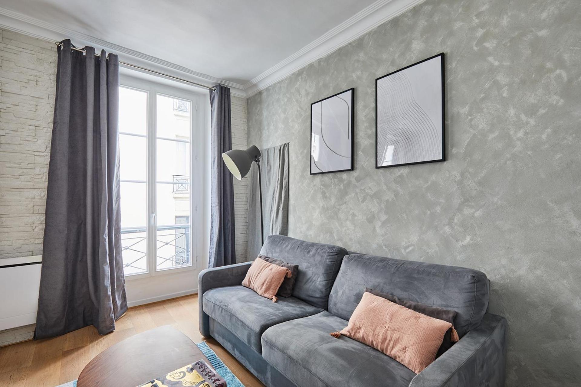 Center Of By Prestige Parijs